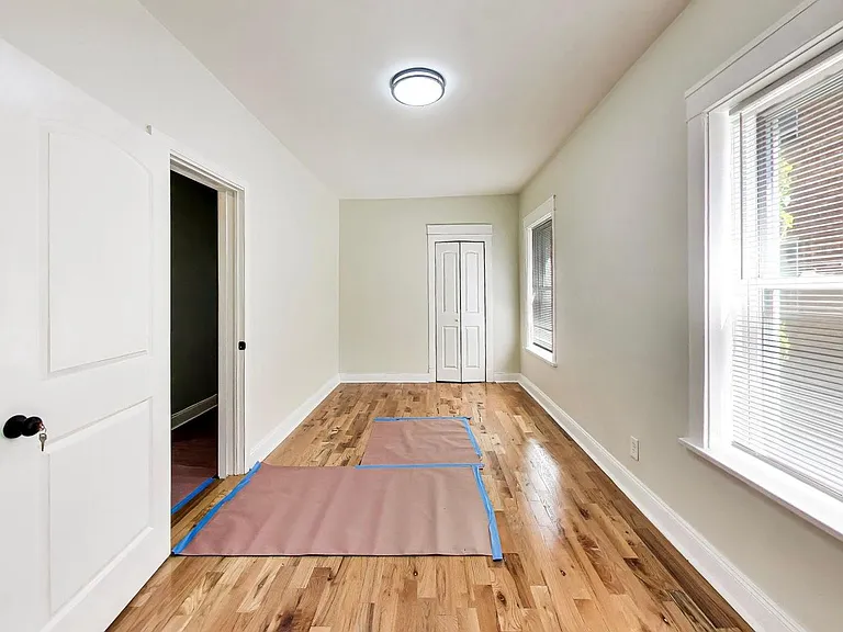 43 N Menard Ave #2 — Photo 10