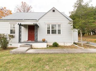 218 Cherokee Rd, Bristol, VA 24201