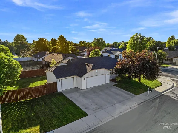 1457 S Woodmaste Ave, Kuna, ID 83634