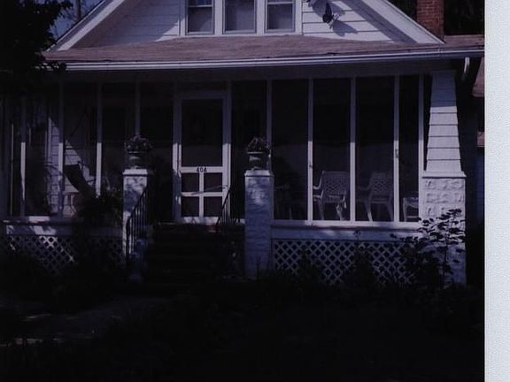 4th image of 404 S Church St