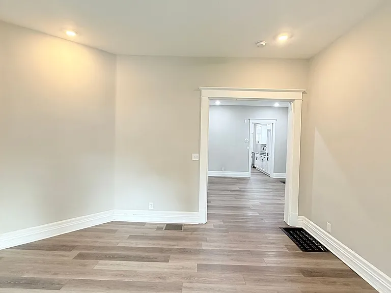 1827 Culbertson Ave — Photo 11