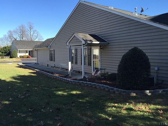3rd image of 1240 Jefferson Oaks Ct Unit 40