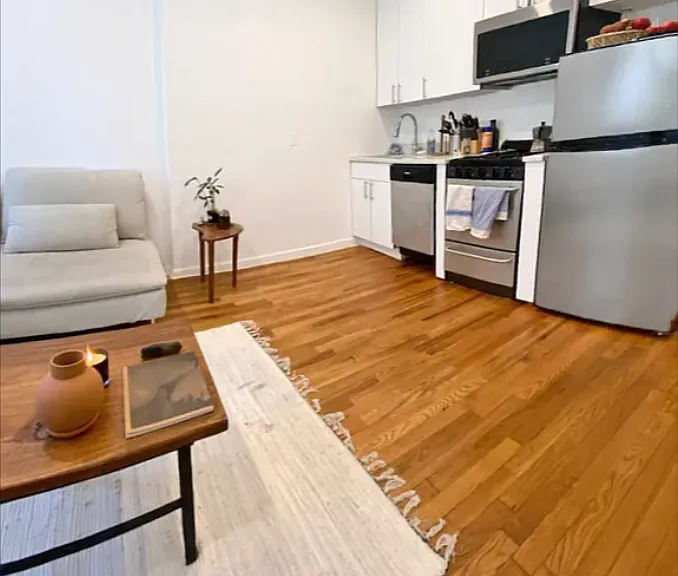 190 Orchard St #4E — Photo 1