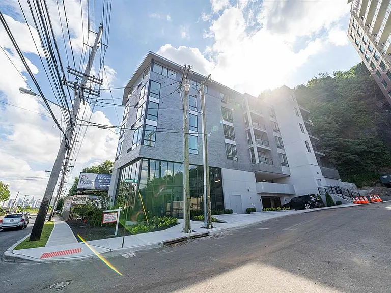 8621 River Rd #6D — Photo 32