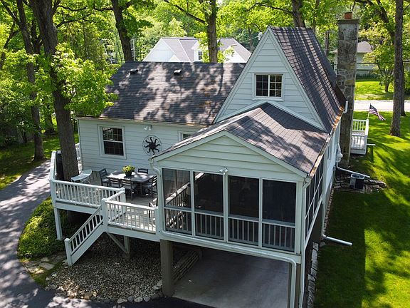 4th image of 852 Sauganash Dr