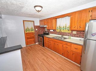 2465 Plainview Ave, Pittsburgh, PA
