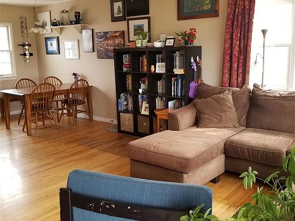5th image of 2207 Spring Creek Dr