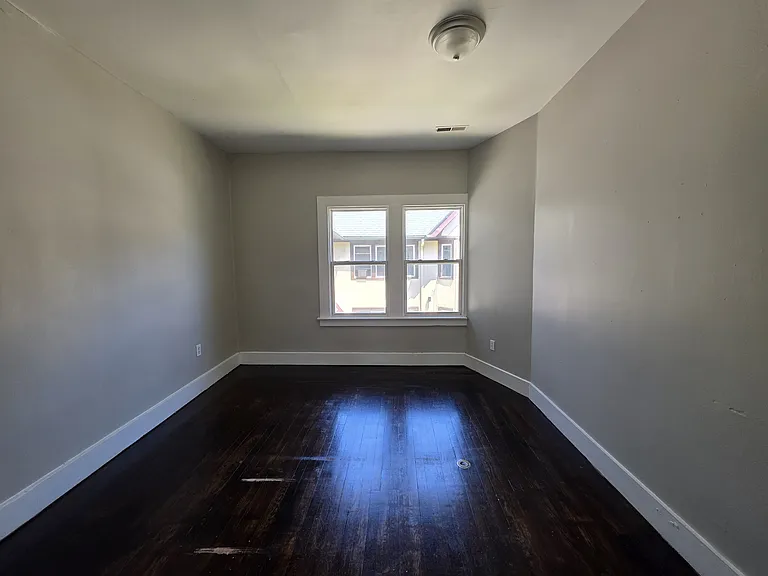 268 Sherman Ave #4 — Photo 5