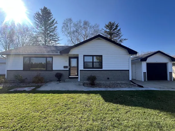 519 East Kilbourn AVENUE, West Bend, WI 53095