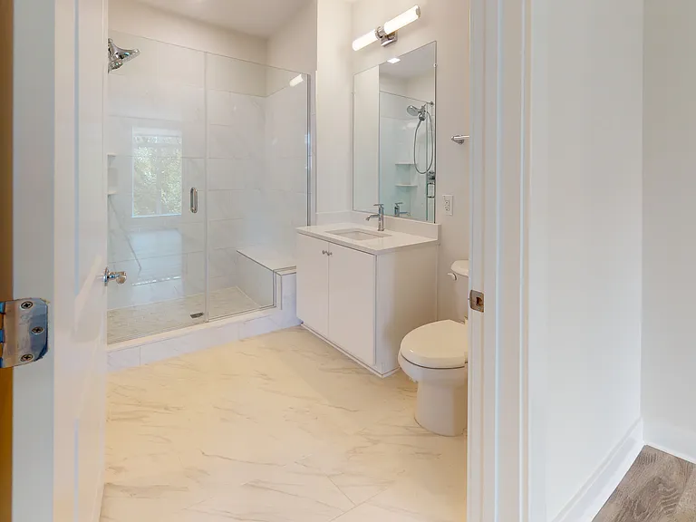 701 N Henry St #218 — Photo 10