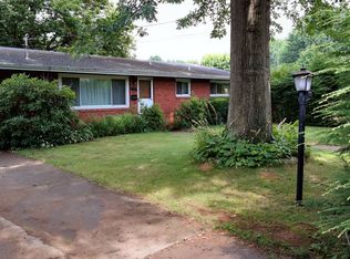 4605 7th Ave, Vienna, WV 26105