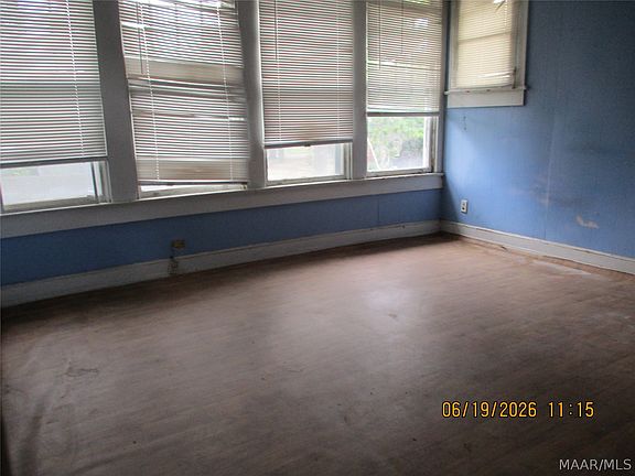 3rd image of 635 Pettus St