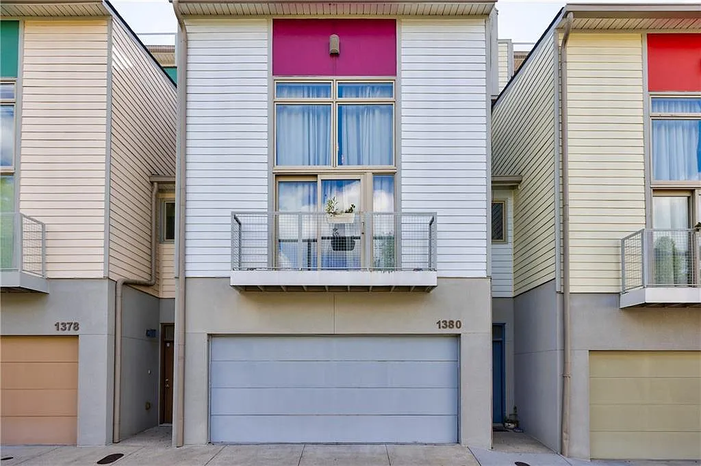 2 bed, 2.5 bath, 1984 sqft, $3,600 — Photo 2