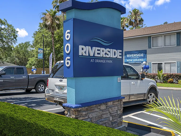 Riverside at Orange Park — Photo 10