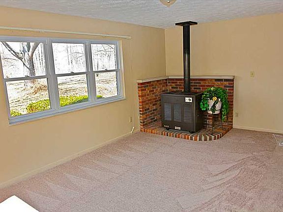 4th image of 11346 Bear Hollow Ct