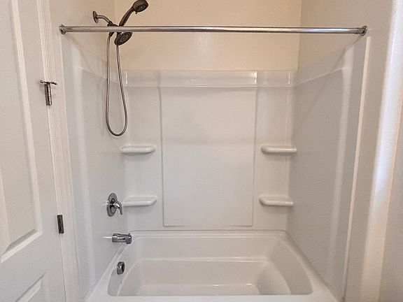 4th image of 2043 E Lantana Dr