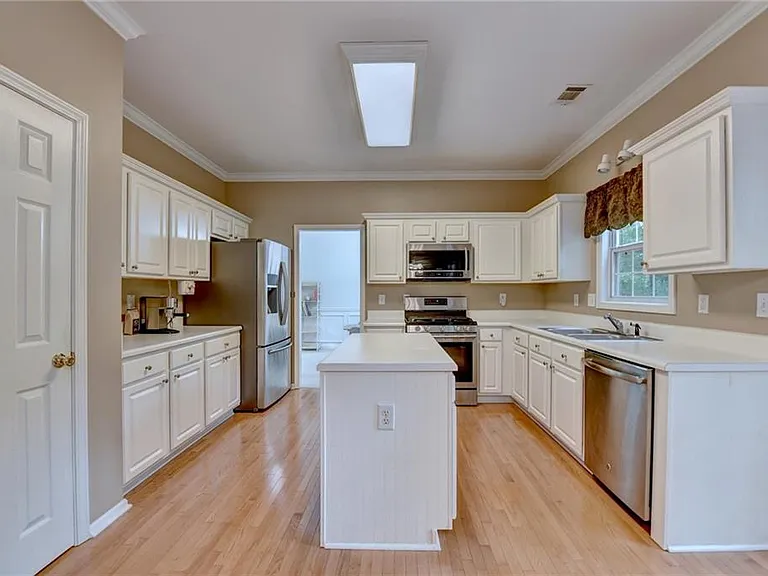 2172 Woodbriar Dr — Photo 20