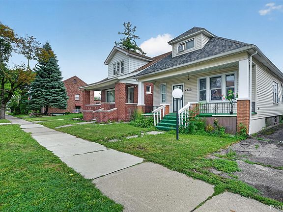4th image of 3844 Caniff St