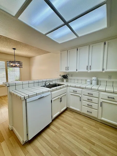 2013 Raphael Court - 1 — Photo 3