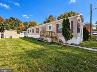 45 Mantua Grove Rd TRLR S8, West Deptford, NJ 08066