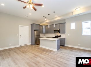 1055 N Wolcott Ave #2R, Chicago, IL 60622