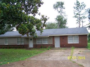 704 S Columbia Ave, Sheffield, AL 35660