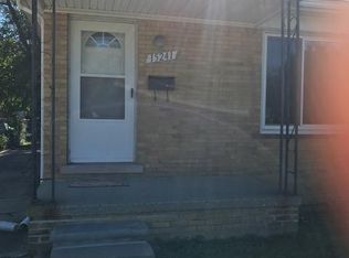 15251 W Nine Mile Rd, Oak Park, MI 48237