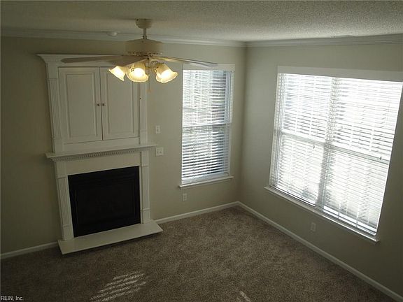3rd image of 5817 Ludington Dr