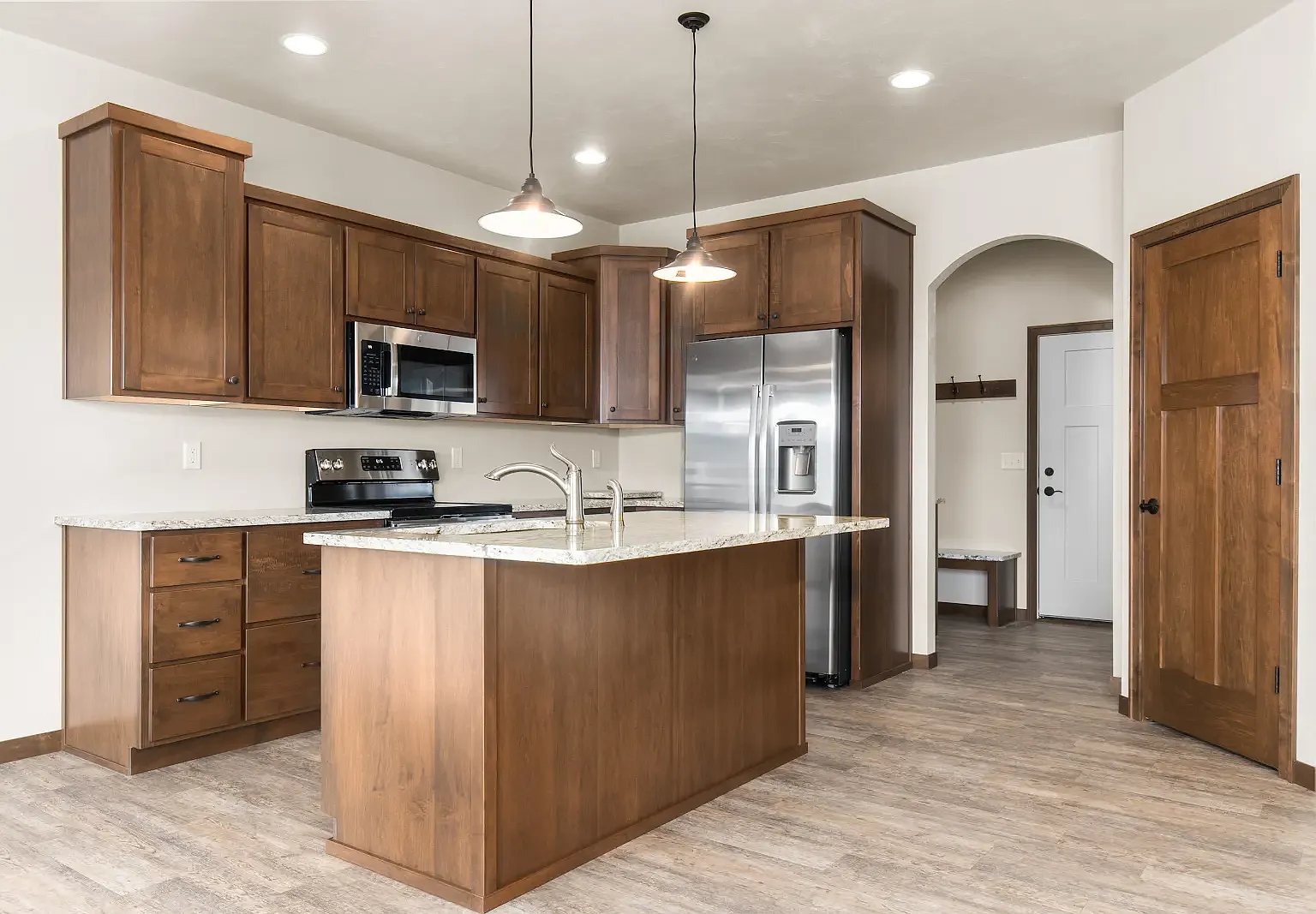 4 bed, 2.5 bath, 2150 sqft, $2,725 — Photo 1