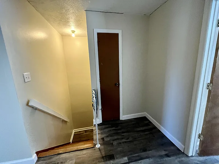 409 McLane Ave #4 — Photo 9