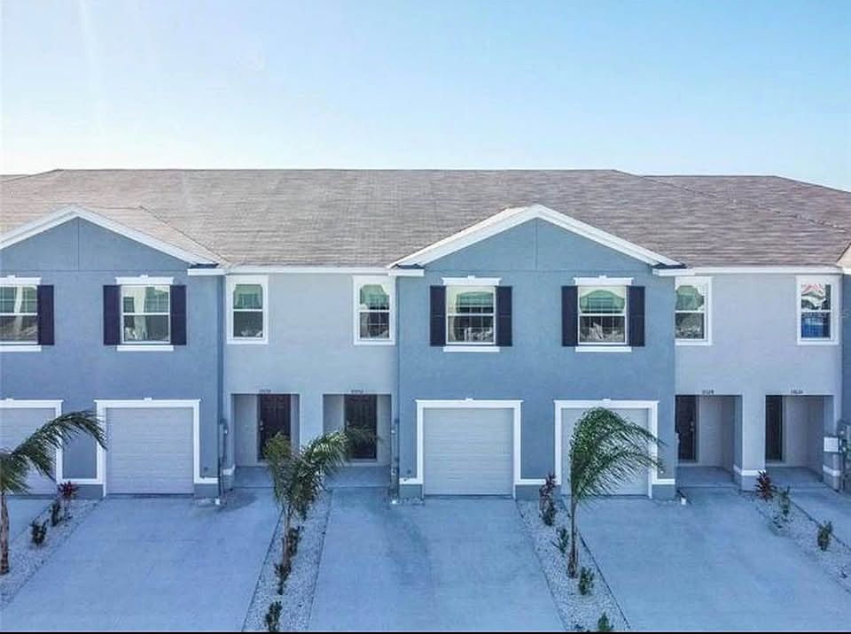 1st image of 33057 Major Oak Dr