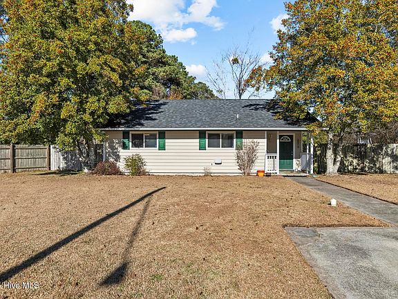 2nd image of 201 N Willow Lane