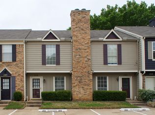 144 Winchester Dr, Euless, TX 76039