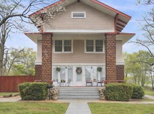 215 E McKinney St, Neosho, MO 64850