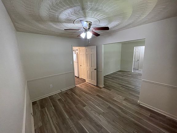 4th image of 604 Clearfield Ave