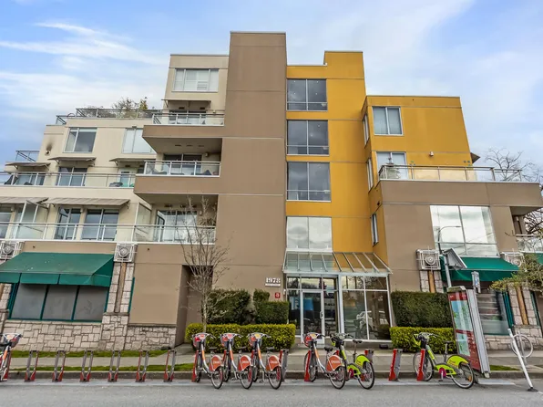 1978 Vine St #206, Vancouver, BC V6K 4S1
