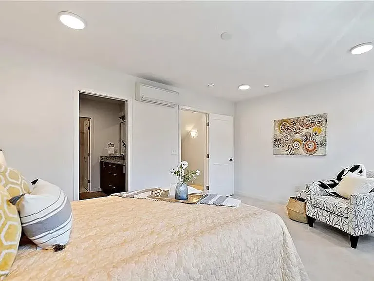 1476 157th Ct NE — Photo 11