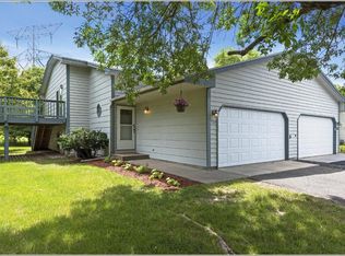 7348 Vinewood Ct N, Maple Grove, MN 55311