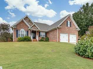 111 W Spindletree Way, Greer, SC 29650