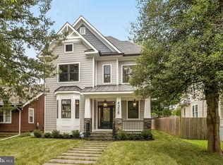 4306 Fessenden St NW, Washington, DC 20016