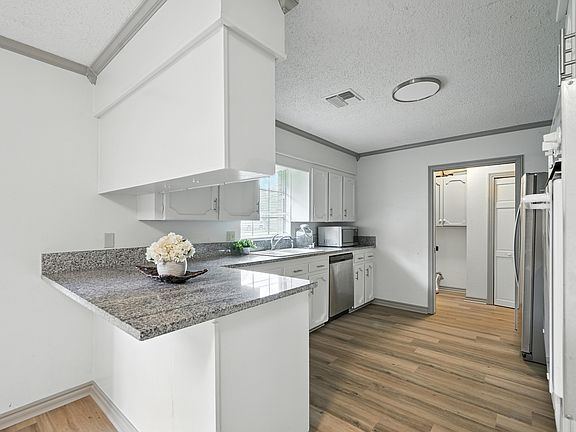 Kitchen Bar
