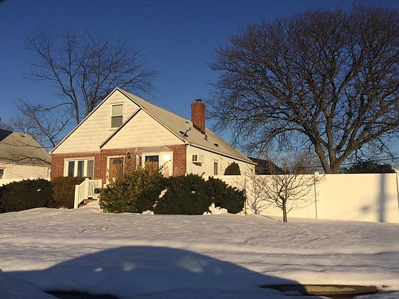 3rd image of 2 Francis Ct