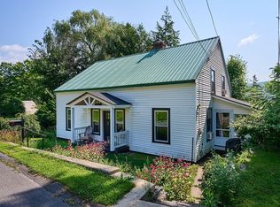 48 Prospect St, Buckland, MA 01338