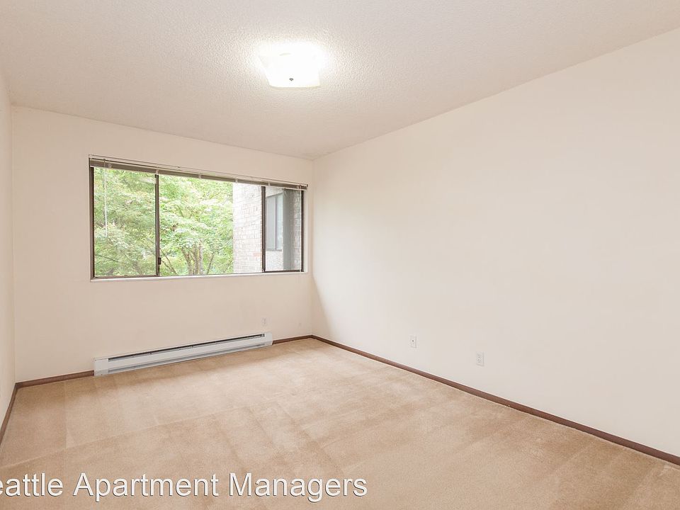 1st image of 618 75th St SE APT 306