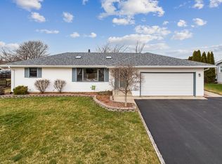 929 S Bentley Rd, New Lenox, IL 60451