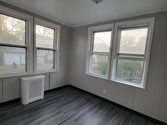 5th image of 68 W Tremont Ter #1L