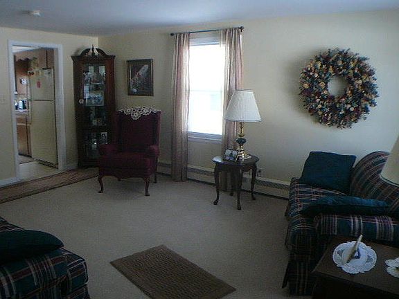 2nd image of 425 Blackstock Ave