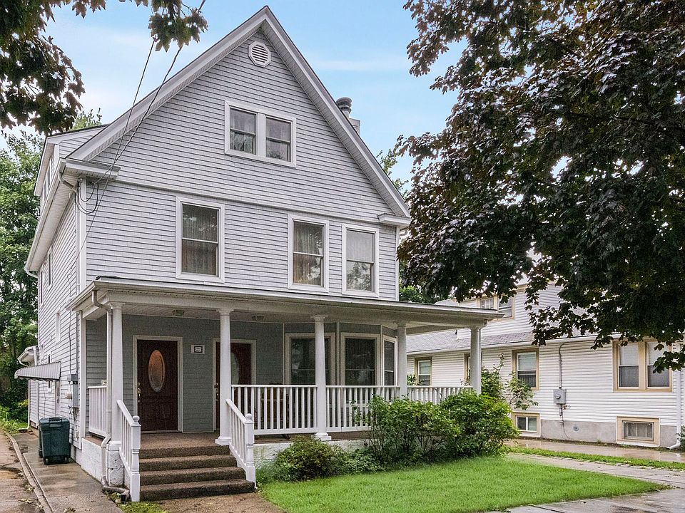 1st image of 39 Spooner St