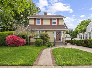 3374 161st St, Flushing, NY 11358
