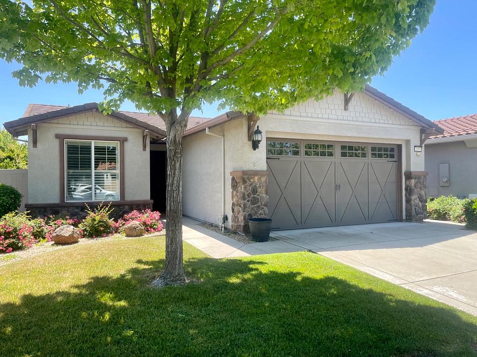 1st image of 2337 Shadow Berry Dr